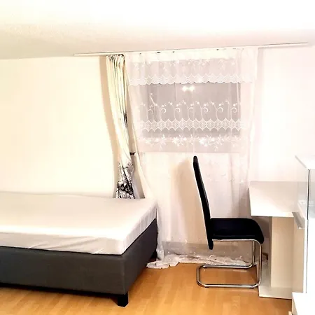 Ferienwohnung In Friedberg Fuer Max 9 Personen Im Ug Esterno foto