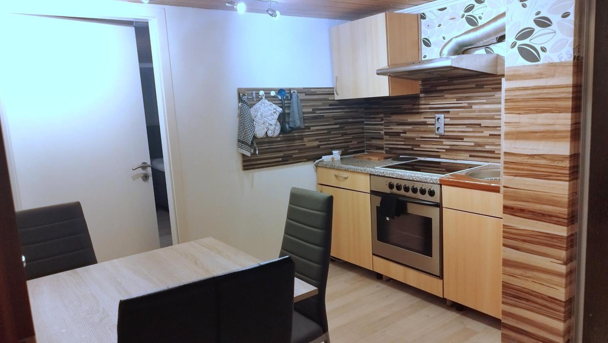 In Friedberg Fuer Max 9 Personen Im Ug Apartment *