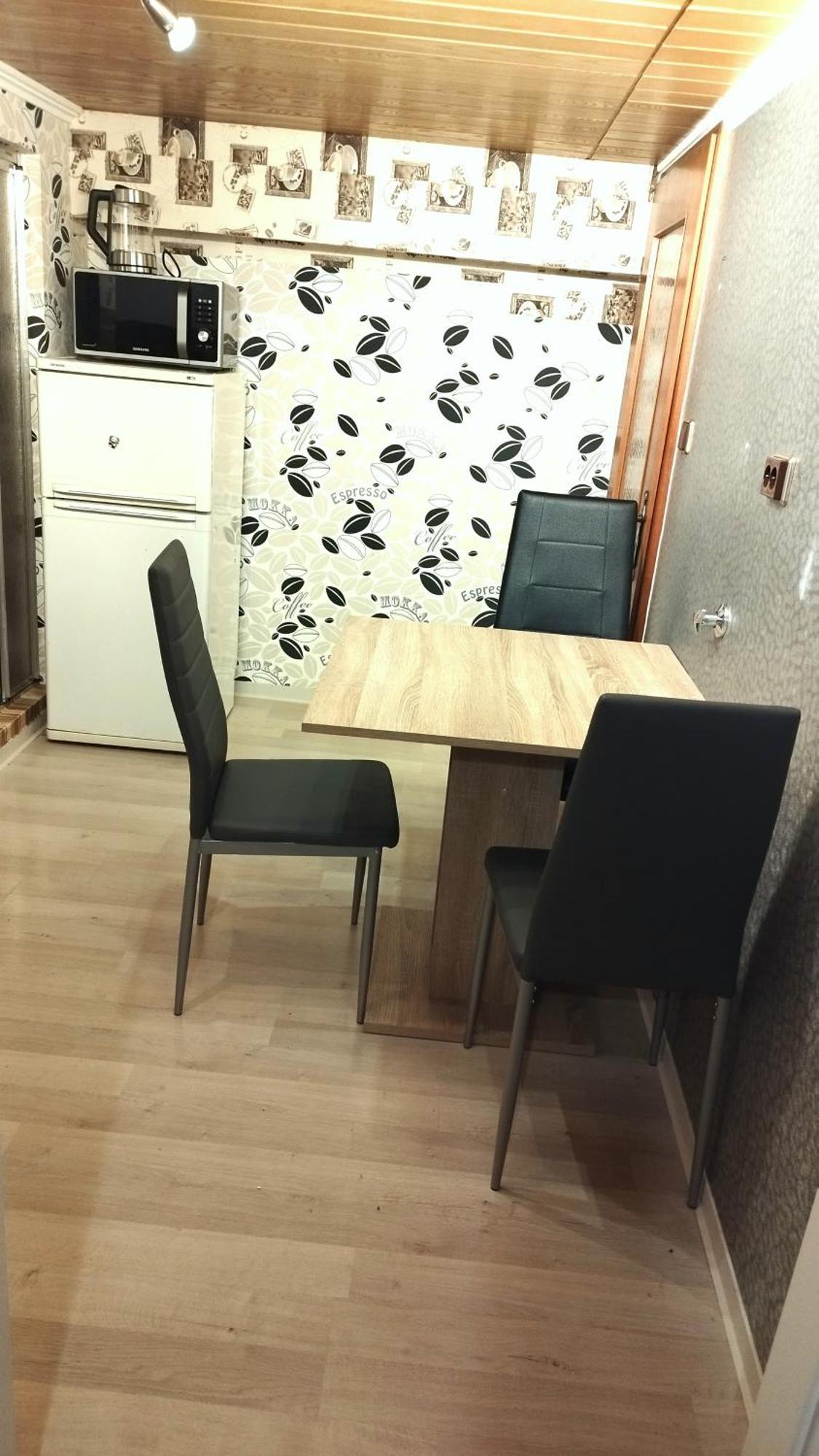 In Friedberg Fuer Max 9 Personen Im Ug Apartment