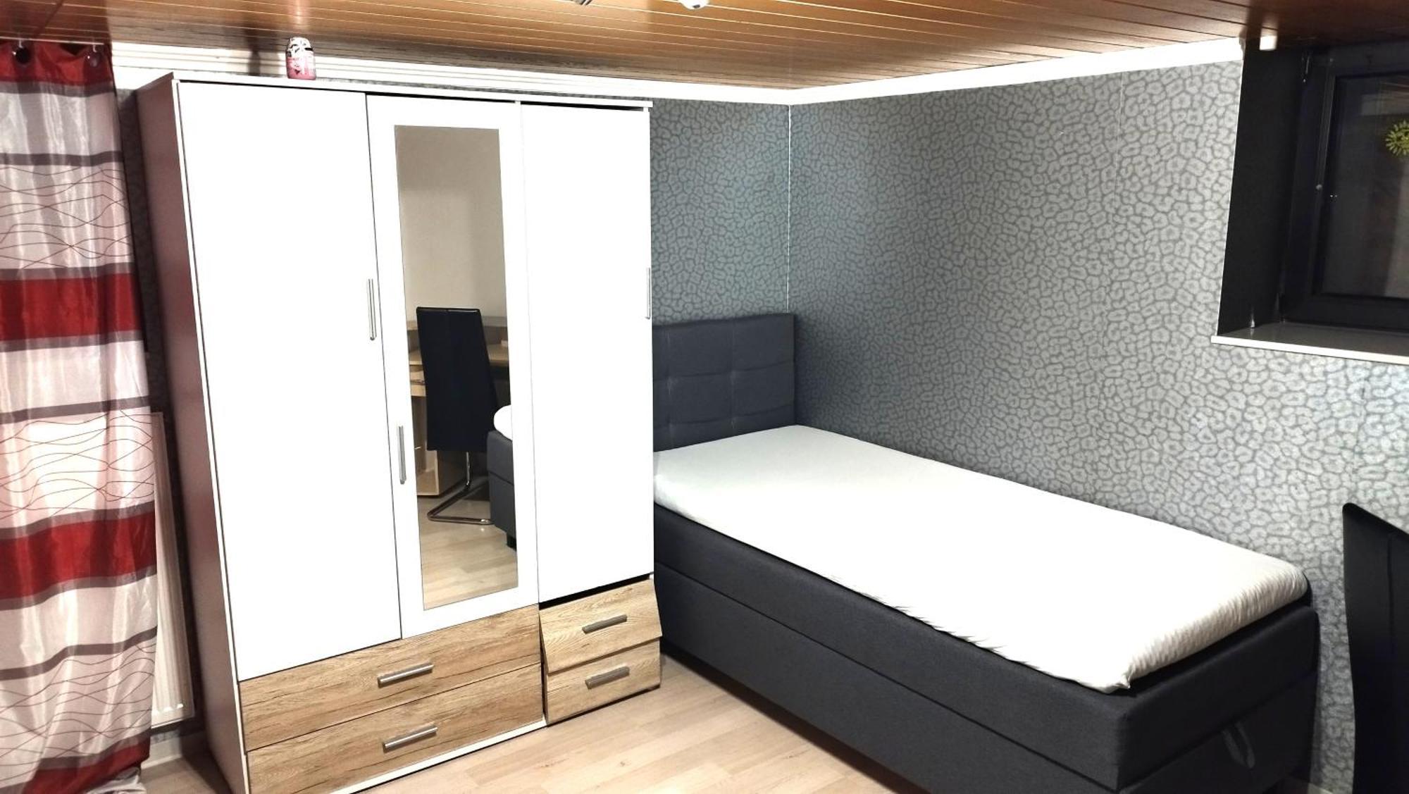 Apartment In Friedberg Fuer Max 9 Personen Im Ug *